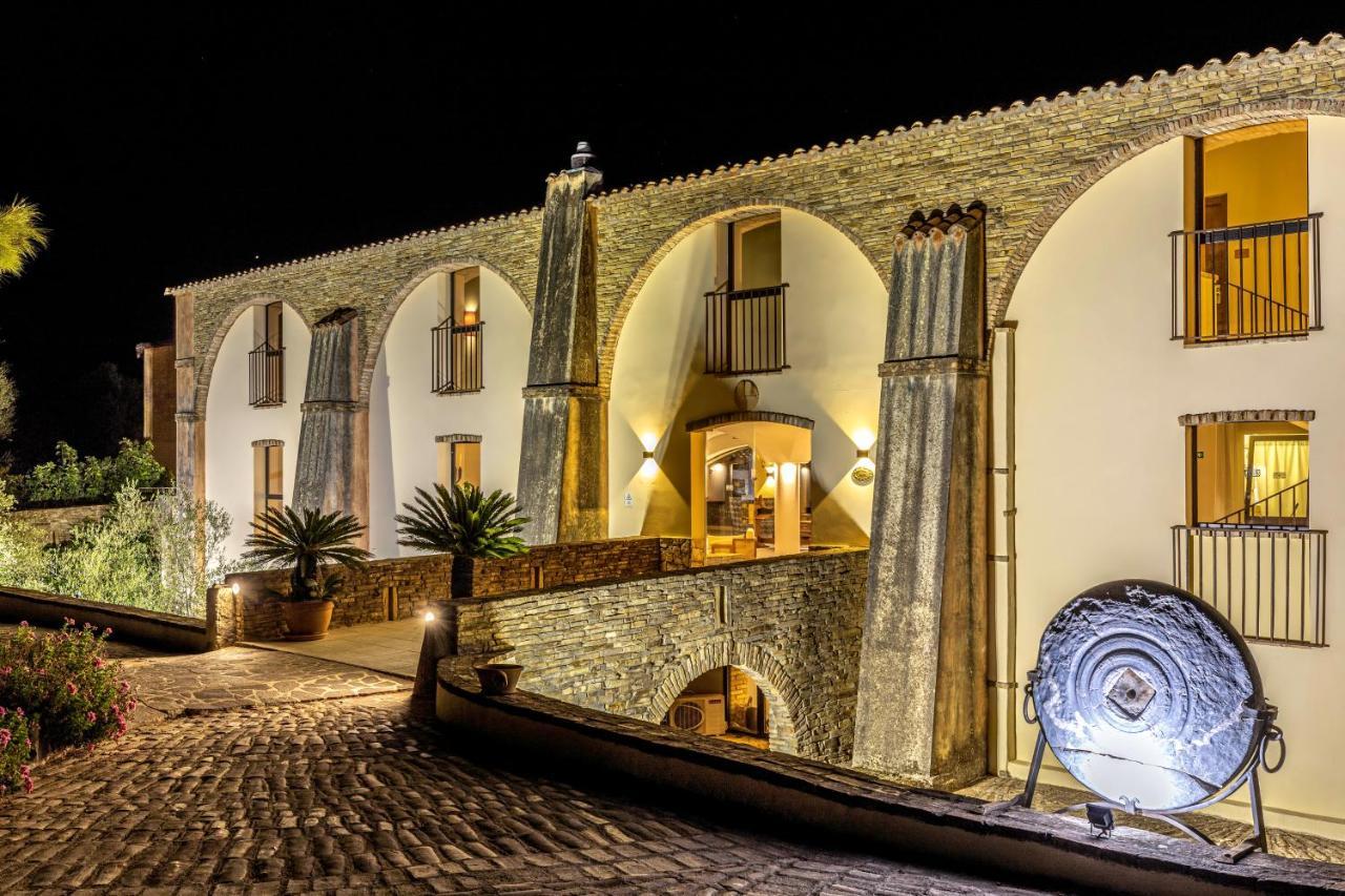 Hotel Costa Dei Fiori Santa Margherita di Pula Bagian luar foto